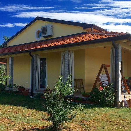 Holiday House Emc Umag Exterior foto